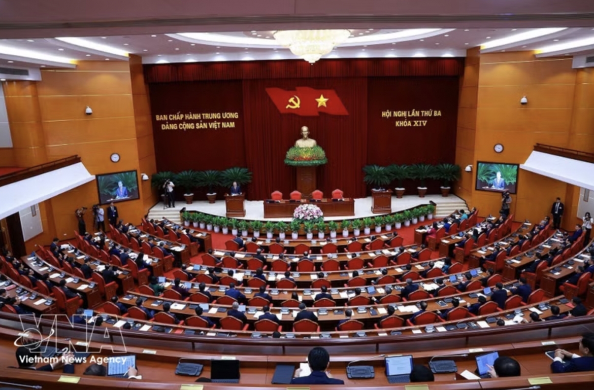An overview of the closing session of the 14th Party Central Committee's third meeting. (Photo: VNA)