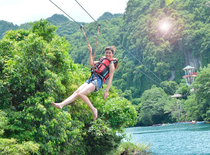 Locals are known for their hospitality and have preserved many long-standing cultural traditions despite the growth of tourism. Visiting nearby villages offers travellers an opportunity to learn more about the area's cultural heritage alongside its natural attractions. (Photo of Phong Nha-Ke Bang National Park)
