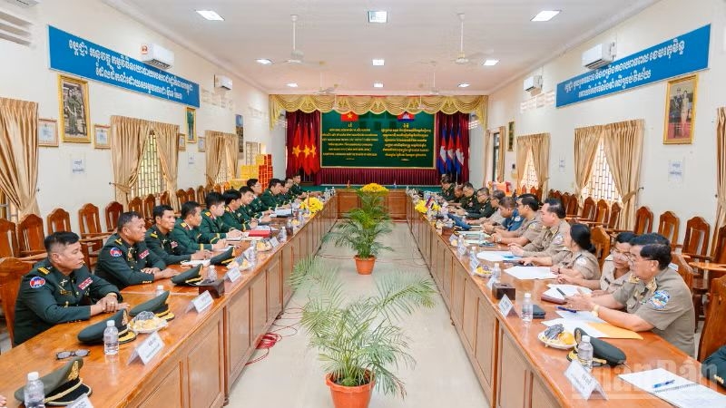 An overview of the handover ceremony (Photo: nhandan.vn)