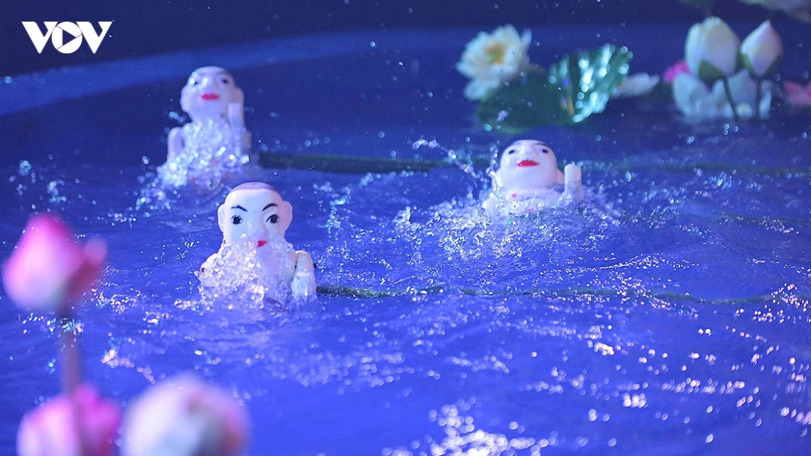 The programme features performances by the Tay Ho Puppetry Troupe, Hanoi’s sixth newly established puppetry troupe, adding vibrancy to the cultural scene around West Lake.