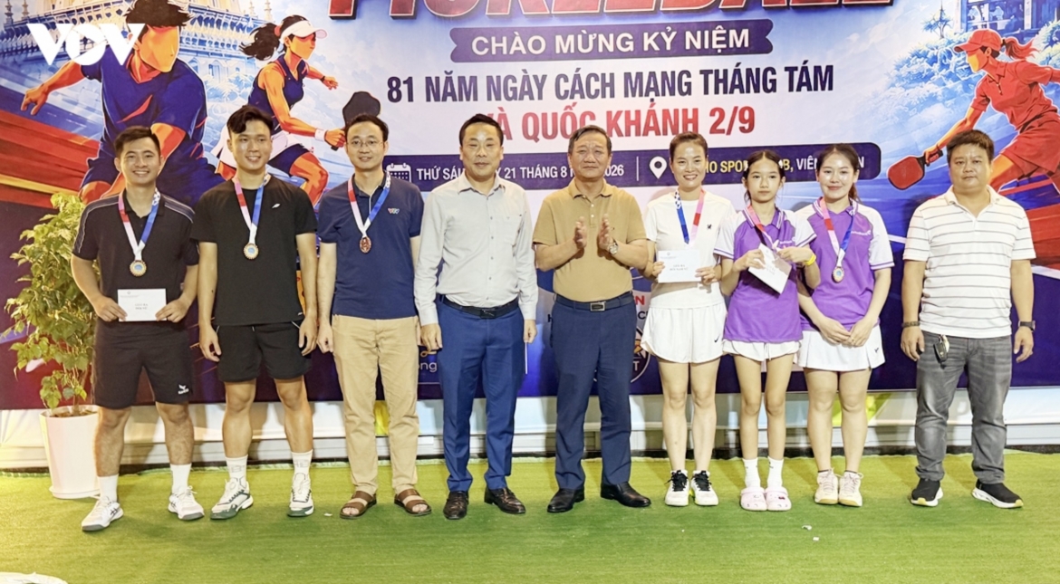 The pickleball tournament in Laos on August 21, 2026, draws businesses, students, and the local Vietnamese community to tighten solidarity.