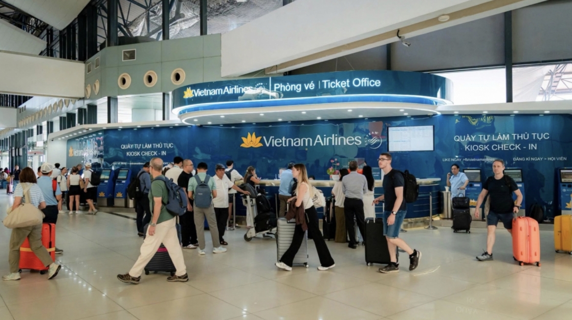 Along with security measures, relevant forces coordinate traffic regulation to proactively handle emerging situations and prevent congestion in terminal access areas.
