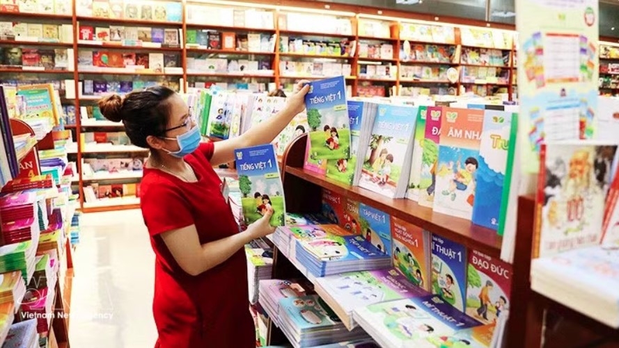 Textbooks are sold at a bookstore operated by the Vietnam Education Publishing House. (Photo: VNA)