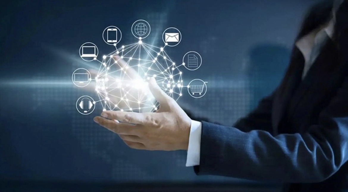 Digital transformation is no longer a trend but a mandatory path for Vietnam to enhance its competitiveness. (Photo source: FPT)