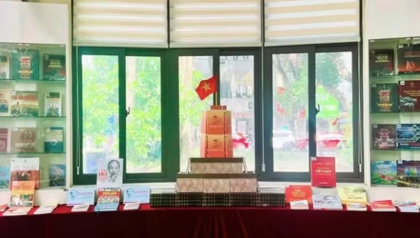 The exhibition features a selection of key documents on the August Revolution of 1945. (Photo: Hanoi Cultural and Library Centre)