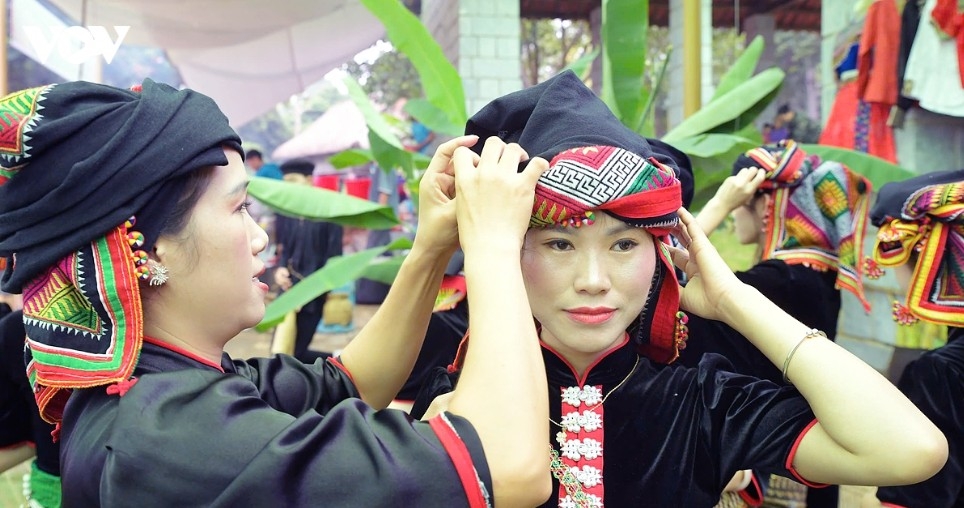 A presentation of traditional ethnic costumes