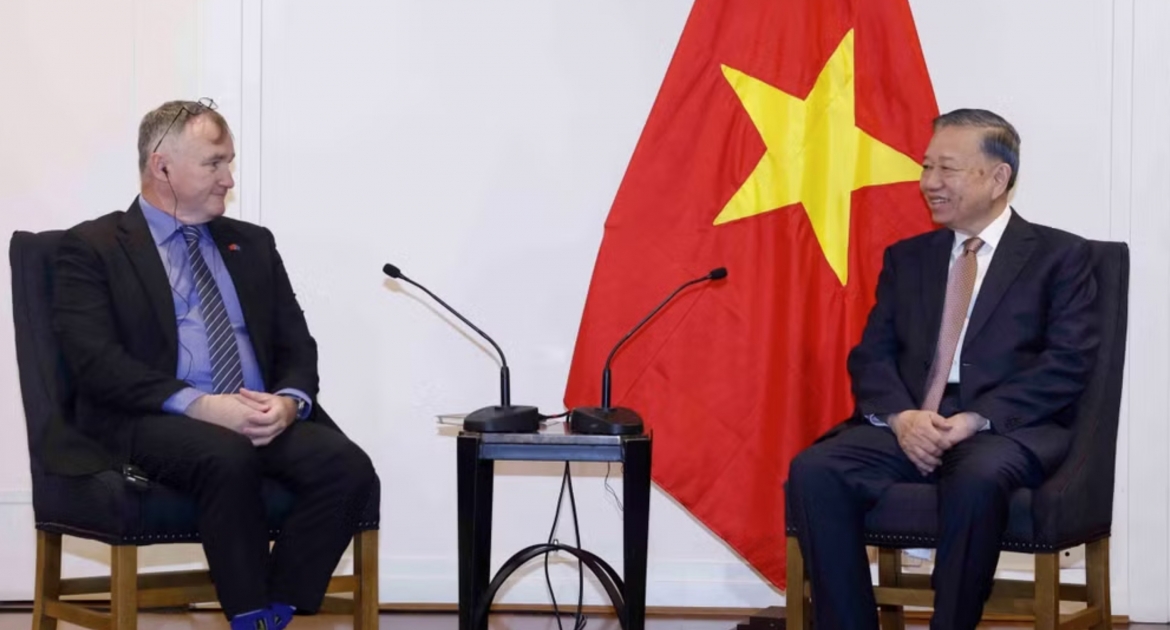 Party General Secretary, State President To Lam receives Craig Bradshaw, Chief Executive Officer of EQ Resources Limited (Australia). Photo: VNA