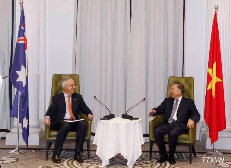 Party General Secretary and State President To Lam receives Nicholas Moore, Australia’s Special Envoy for Southeast Asia. (Photo: VNA)