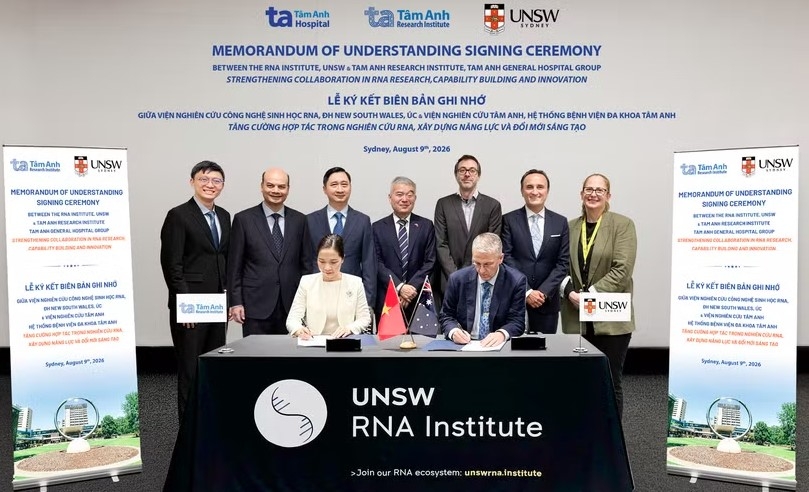 The Tam Anh Research Institute and the UNSW RNA Institute at the University of New South Wales (UNSW), Australia, sign a Memorandum of Understanding (MoU) to develop RNA technology (Photo: Tam Anh Research Institute)