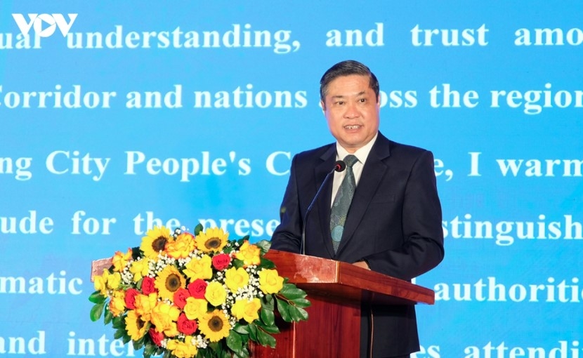 Vice Chairman of the Da Nang People’s Committee Phan Thai Binh speaks at the event