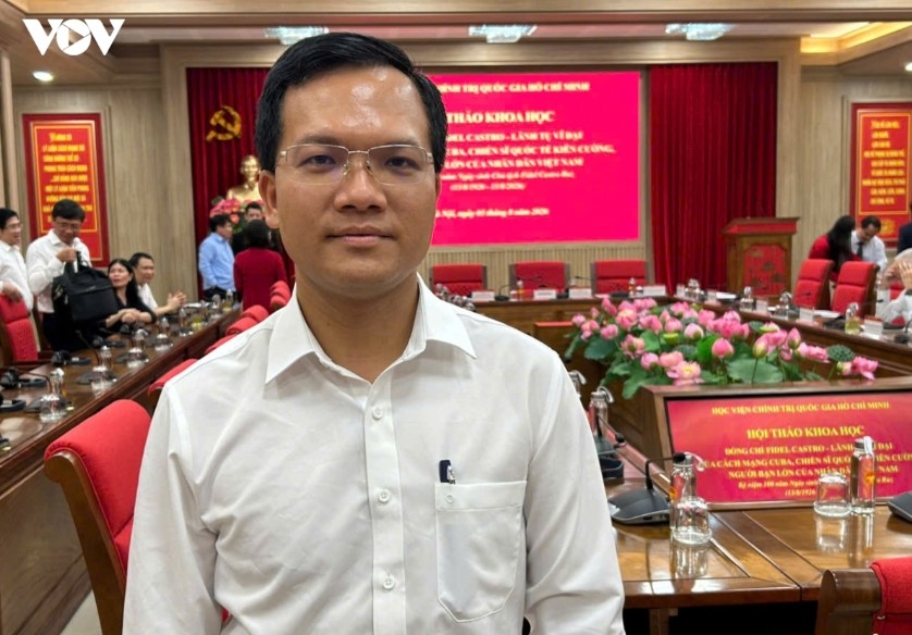 Dr. Le Trung Kien from the Ho Chi Minh National Academy of Politics