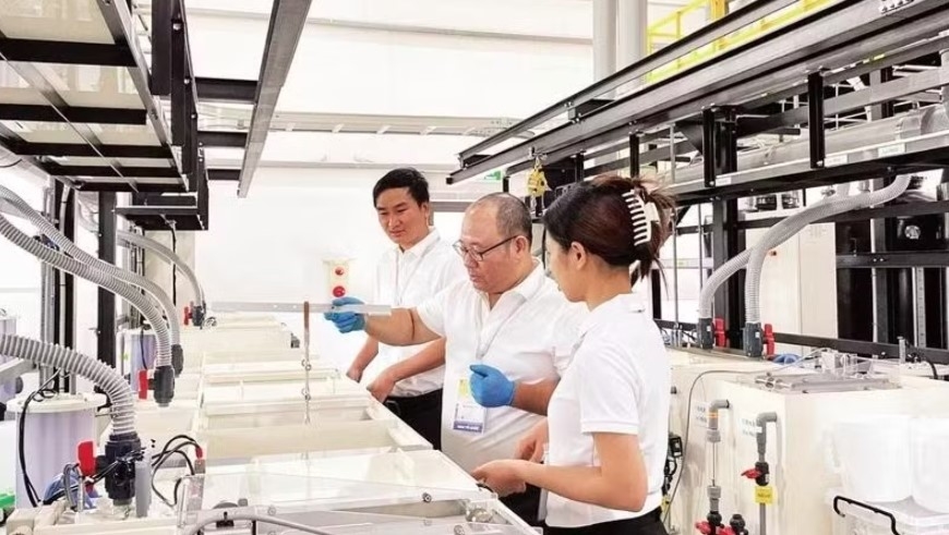 A production line of Onaga Co., Ltd. (Japan) at HANSSIP (Photo: nhandan.vn)