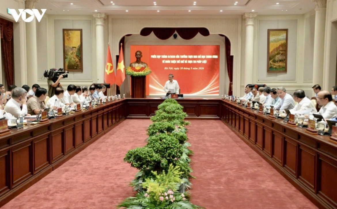 Party General Secretary and President To Lam chairs the September meeting of the Central Steering Committee on Institutional Reform and Law Enforcement in Hanoi on September 28