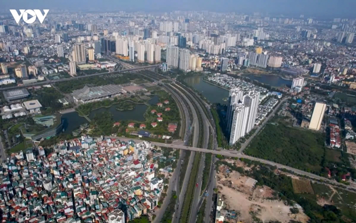 Public-private cooperation can help mobilise social resources for infrastructure development, urban growth and modernisation