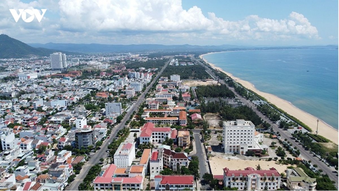 Coastal urban development: Building livable and sustainable spaces