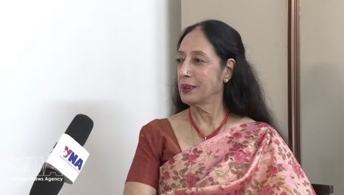 Prof. Reena Marwah in the interview with Vietnam News Agency reporters in New Delhi. (Photo: VNA)