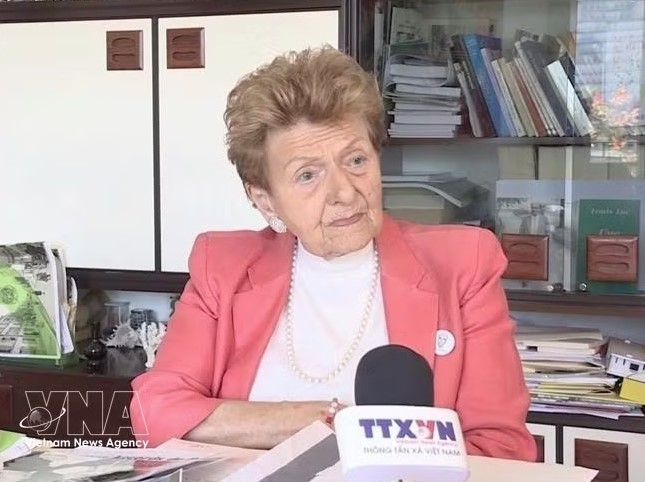 Helene Luc, French Honorary Senator and Honorary President of the France–Vietnam Friendship Association, grants an interview to the Vietnam News Agency. (Photo: VNA)