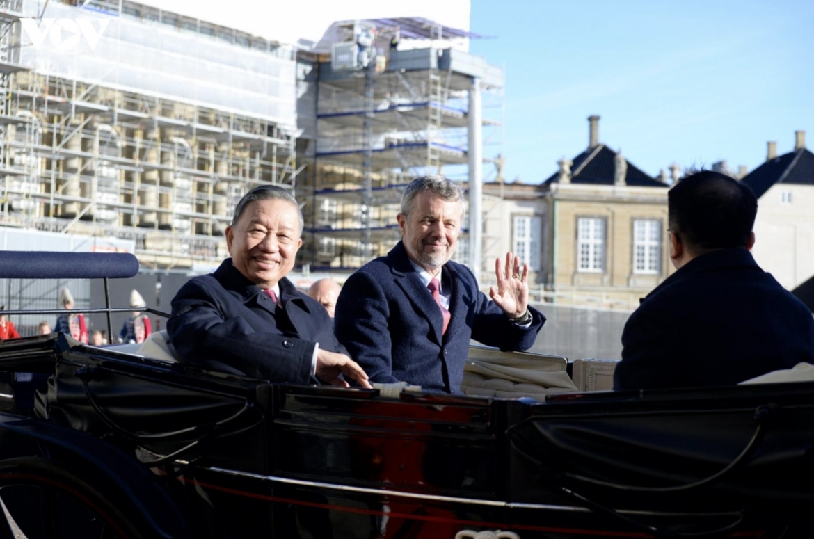 Party General Secretary and President To Lam and King of Denmark Frederik X