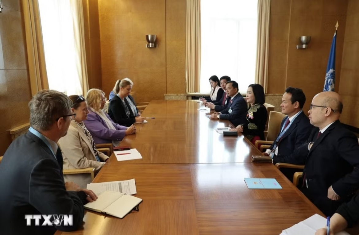 National Assembly Vice Chairman and Party Central Committee member Nguyen Thi Thanh works with Tatiana Valovaya, Director-General of the United Nations Office at Geneva (UNOG). (Photo: VNA)