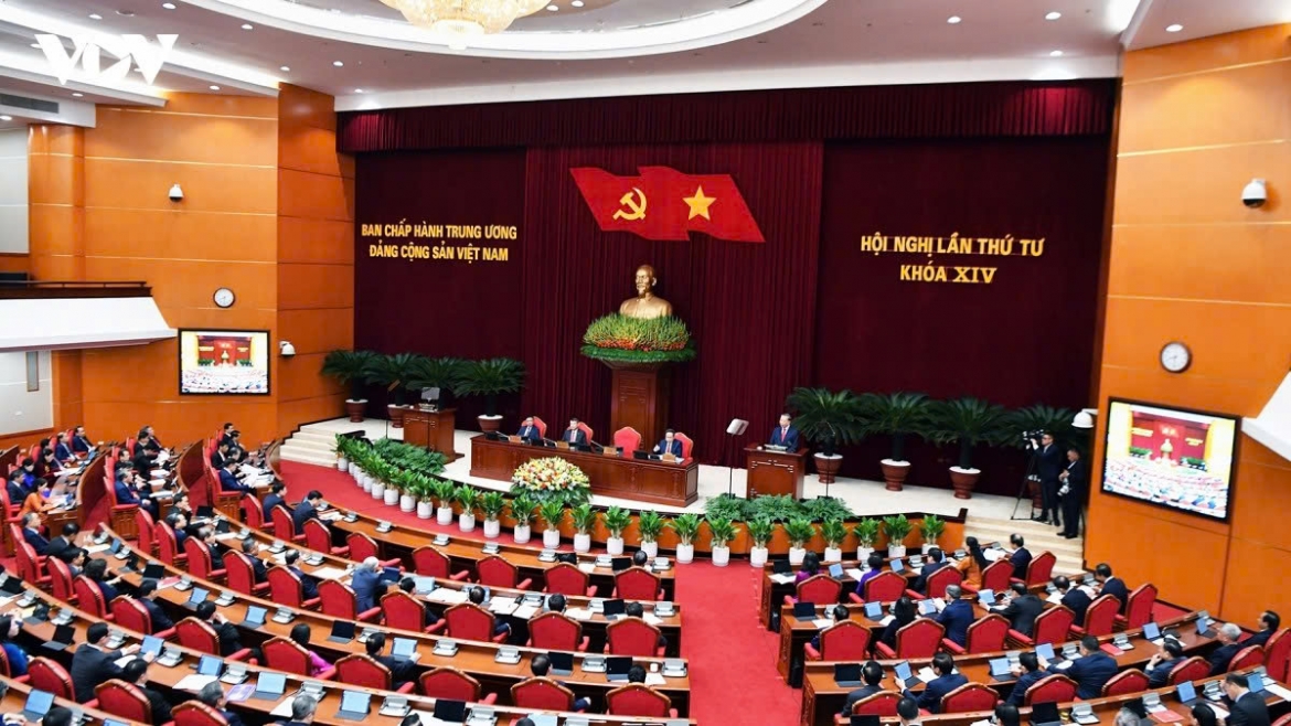 The four-day plenum brings together members of the 14th Party Central Committee to discuss major issues concerning Party building, leadership and governance, personnel work, and socio-economic development.