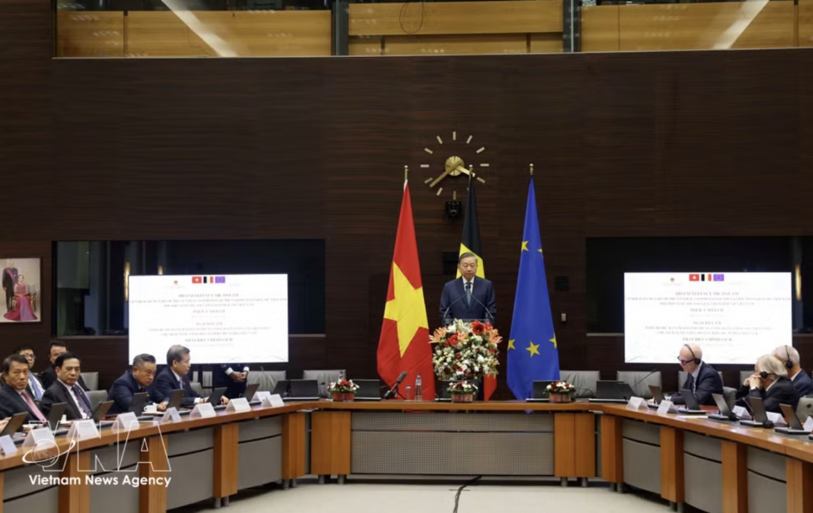 General Secretary of the Communist Party of Vietnam Central Committee and President To Lam gives a policy speech at Egmont – The Royal Institute for International Relations in Brussels on October 23, 2026. (Photo: VNA)