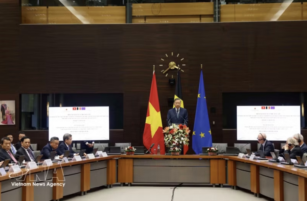 General Secretary of the Communist Party of Vietnam Central Committee and President To Lam gives a policy speech at Egmont – The Royal Institute for International Relations in Brussels on October 23, 2026. (Photo: VNA)