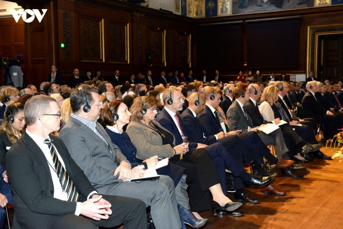 Participants listen to General Secretary of the Communist Party of Vietnam Central Committee and State President To Lam deliver a policy speech at the University of Copenhagen, Denmark, on October 19, 2026
